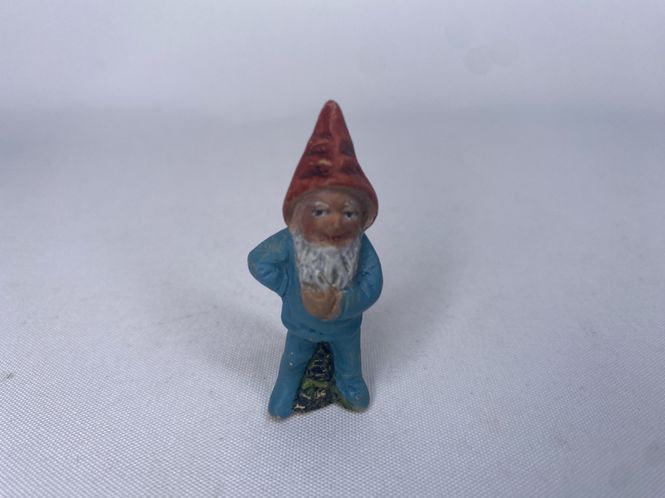 Hovedbilde Liten gammel nisse  med lyse blå klær